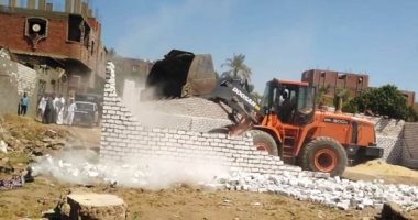 محافظة الجيزة تزيل منشآت مخالفة بالطالبية وأبو النمرس ومنشأة القناطر