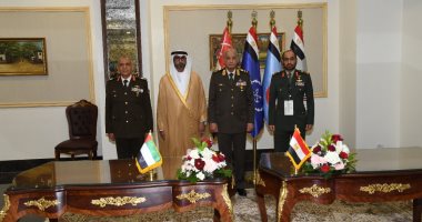 EDEX 2021.. وزير الدفاع يلتقى وزير الدولة الإماراتى لشئون الدفاع   