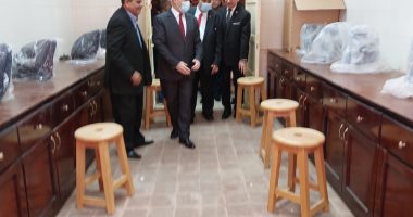 احتفالية استقبال طلاب كلية الطب الجديدة فى الأقصر بحضور المحافظ
