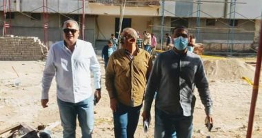 وكيل الصحة بالبحر الأحمر يتفقد أعمال التطوير بمستشفى الغردقة العام