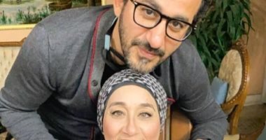 أحمد حلمى لشقيقته فى عيد ميلادها: كل سنة وأنت طيبة يا حنينة يا غالية