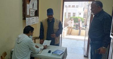 أحياء الإسماعيلية تمنع دخول المواطنين دون تلقي لقاح كورونا.. صور