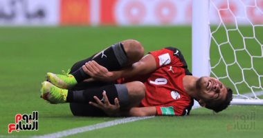 إصابة حمدي فتحي أمام لبنان والدفع بمهند لاشين بكأس العرب .. فيديو  