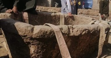 أستاذ آثار مصرية: الحوض المكتشف فى قنا جزء من معصرة نبيذ خلال العصر الرومانى