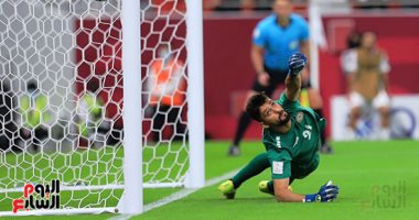حارس لبنان: تراجعنا فى الشوط الثانى أمام منتخب مصر بسبب الحمل البدنى