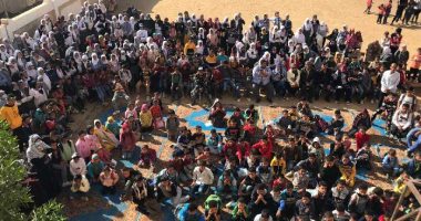 مبادرة حياة كريمة تكشف عن مواهب فى الشعر والغناء.. صور