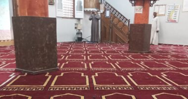 أوقاف الأقصر تنتهى من فرش مسجد الرحمن الزغبى بقرية الدير بسجاد الوزارة.. صور