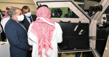 في ختام "EDEX 2021".. وزير الإنتاج الحربي يتفقد أجنحة عدد من الشركات
