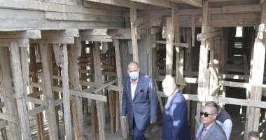 حياة كريمة.. محافظ أسيوط يتفقد إنشاء مجمع الخدمات الحكومية بقرية ديروط الشريف