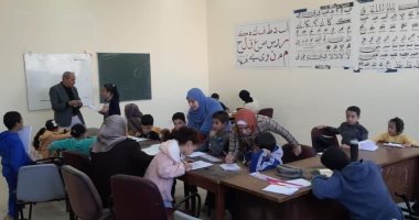 فن " التصوير الزيتى" والشعر بالعامية فعاليات بقصور الثقافة بالإسكندرية