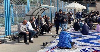 شوبير وإيهاب جلال وأبو جريشة وحمص والنحاس يشيعون جثمان السلحدار.. فيديو