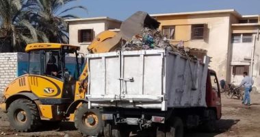 حملة لإزالة الإشغالات من شوارع مدينة الفشن جنوب بنى سويف