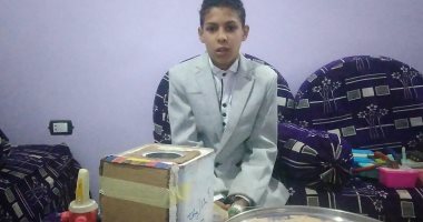 عبقرينو قنا.. حول علبة سمنة لغسالة وماكينة الحلاقة لمكنسة وعمره 10 سنين.. لايف