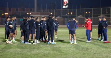 إيسترن كومباني يواجه سيراميكا بأحلام الفوز الأول والهروب من القاع