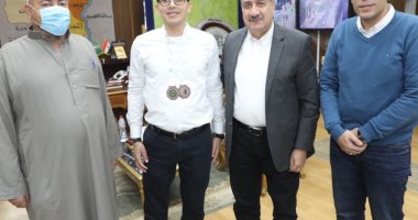محافظ المنوفية يكرم البطل محمد الكيلانى لفوزه ببرونزية بطولة الاتحاد العربى