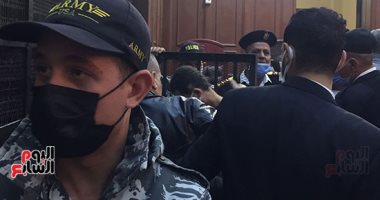 تأجيل جلسة محاكمة مرتكب مذبحة الإسماعيلية إلى بعد غد الإثنين.. صور