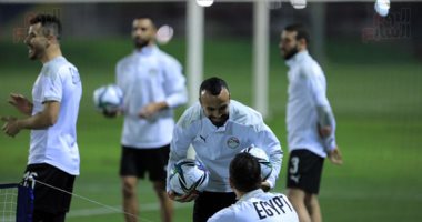 بدلاء منتخب مصر أمام الجزائر..أفشة على الدكة رغم الإصابة
