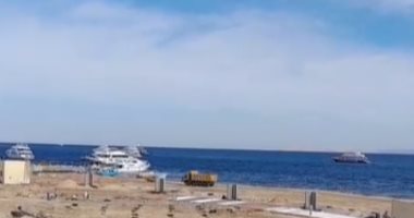 شاهد أعمال تطوير أكبر شاطئ عام فى الغردقة بتكلفة 45 مليون جنيه.. لايف 