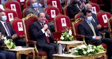 الرئيس السيسي يشاهد فيلما تسجيليا عن ذوى الهمم خلال احتفالية قادرون باختلاف.. صور