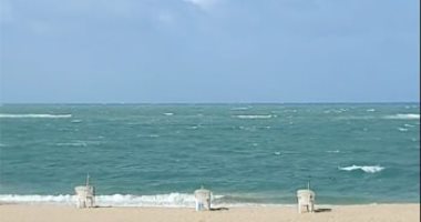 بالرغم من تعطيل الدراسة.. شمس ساطعة وسيولة مرورية على كورنيش الإسكندرية.. لايف