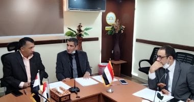 مدينة مطروح و"تنمية المشروعات الصغيرة" يبحثان تطبيق قانون المشروعات المتوسطة