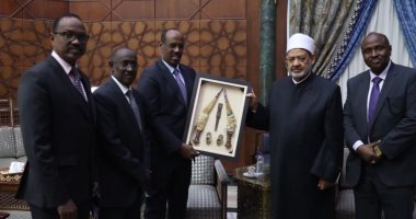 شيخ الأزهر يستقبل وزير أوقاف جيبوتى ويؤكد: حريصون على تعزيز التعاون