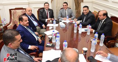 رئيس صناعة الشيوخ يطالب الحكومة بتخصيص أرض للنقابة لإنشاء أكاديمية المحاماة.. صور