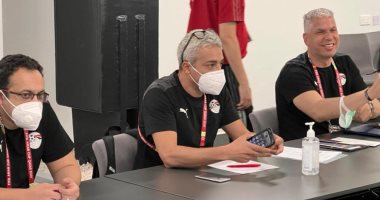 المنتخب الوطنى بقميصه الأحمر أمام الجزائر غدًا 