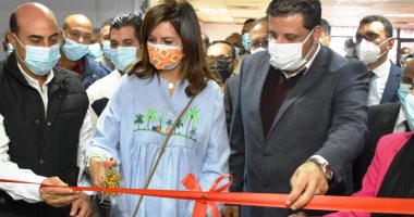 وزيرة الهجرة تفتتح مبادرة "قدم صحيح" وحجرة الكشف عن بعد بأسوان.. صور