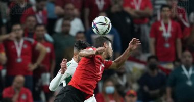 العارضة تحرم المنتخب الأردنى من الهدف الثانى فى مرمى الشناوى.. فيديو
