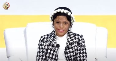 من كابينة القيادة.. بسملة محمد تحقق حلمها وتحلق فى سماء القاهرة مستقلة طائرة عسكرية.. الرئيس السيسى يحقق حلم ذوى الهمم فى 24 ساعة والقوات المسلحة تنفذه.. نسور الجو تستقبلها هى وزملاءها برحلة جوية فى القاهرة