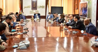 كيف نحافظ على مكتسبات حفل طريق الكباش ودعم الرئيس للأقصر؟ المحافظ يلتقى بالنواب والقوى الشعبية والشباب والإعلاميين لبحث الاستمرار فى صدارة العالم.. ويؤكد: دورنا إعادة السائح لبلاده سفيرا لعاصمة الحضارة