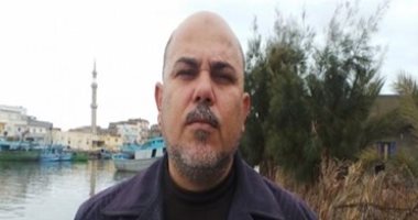 نقيب الصيادين بكفر الشيخ يطالب بتوقف حركة الصيد حتى الانتهاء من نوة قاسم وتحسن الجو