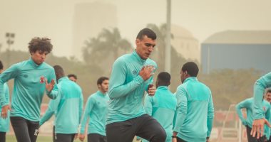 ثلاثي شباب الأهلى المحترف بالتشيك يشارك في التدريبات