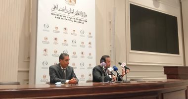 وزير التعليم العالى: 50% انخفاضا فى عدد الطلاب المصريين بالجامعات خارج مصر