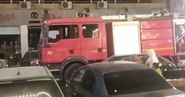 السيطرة على حريق نشب فى مخازن مول شهير بقنا 