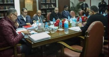 صورة.. مجلس الأهلي يترك مقعد العامري فاروق شاغرا خلال أول اجتماع 