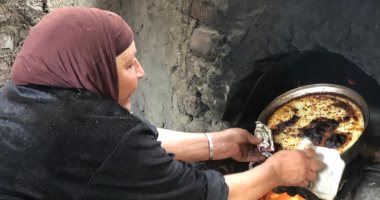 بفرن طين وعيش فلاحى.. سيدات الدقهلية يحيين الزمن الجميل.. فيديو وصور