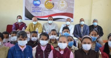 طلاب مدارس إسنا يتنافسون على جوائز مسابقة أوائل الطلبة فى الأقصر