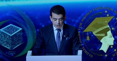 المدير العام للإيسيسكو وبابا الفاتيكان يبحثان التعاون في تعزيز السلام والتعايش