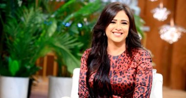 2500 يورو تكلفة إطلالة ياسمين عبد العزيز مع منى الشاذلي.. صور 