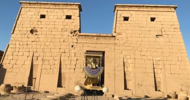 الانتهاء من نقل المراكب المقدسة بعد حفل طريق الكباش لمعابد الكرنك.. صور