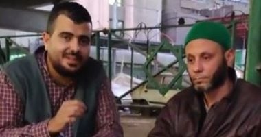 مأساة نادر.. عايش على الرصيف بعد ما مراته طردته من البيت بسبب مرضه.. فيديو