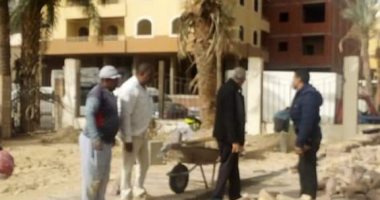 رئيس مدينة الغردقة: تجهيز حلقة سمك بديلة لنقل تجار أسماك السقالة لها لتطويرها