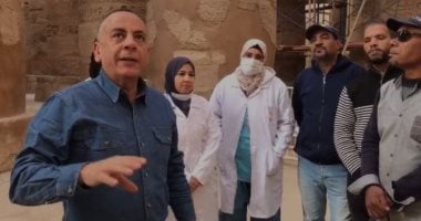 أمين الأعلى للآثار يزور الكرنك ويكلف ببدء العمل فى ترميمات 61 عمودا جديدا.. فيديو