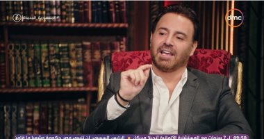 عاصى الحلانى: اشتغلت حلوانى وصبى نجار.. وتركت التعليم في الثانوية العامة