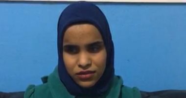 غنت أمام الرئيس السيسى.. "هايدى" فتاة كفيفة بدرجة فنانة من أسيوط أبدعت أمام الرئيس فى حفل "قادرون باختلاف".. وتؤكد: أعشق الأغانى القديمة وفيروز وصباح وأم كلثوم.. وأسرتى سر نجاحى.. وأتمنى أن يسمع صوتى الجميع