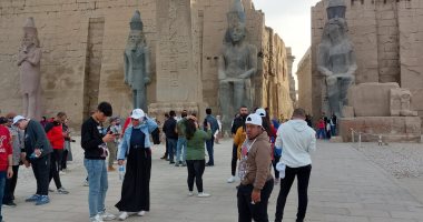 أطفال قادرون باختلاف يزورون طريق الكباش ومعبد الأقصر.. لايف وصور