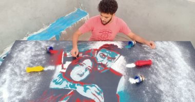 شاب يرسم تابلوه بالملح والرمل للعوضى وياسمين عبدالعزيز: فرحان بسلامتها.. فيديو