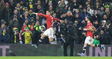 رونالدو يقود مانشستر يونايتد لتخطى نورويتش في الدوري الإنجليزي.. فيديو